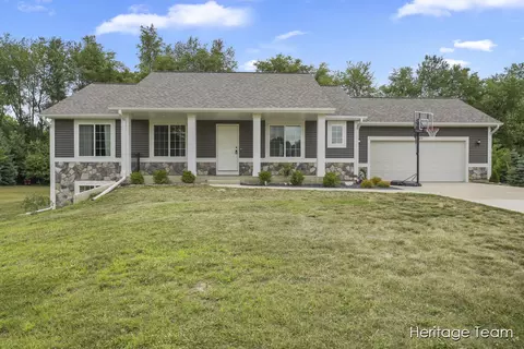1989 Cygnet Dr, Otsego, MI 49078