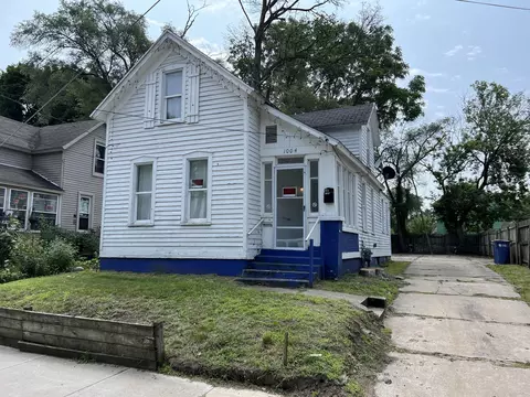 1004 Logan St SE, Grand Rapids, MI 49506