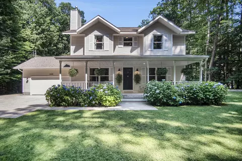 3046 Scenic Dr, Muskegon, MI 49445