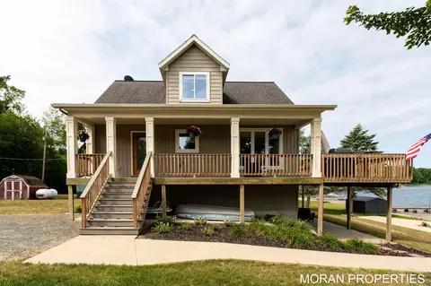 4370 E Townline, Fountain, MI 49410
