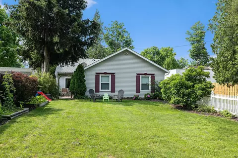 76 E Cherry St NE, Cedar Springs, MI 49319