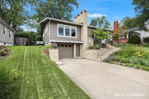 135 Plymouth Ave NE, Grand Rapids, MI 49503
