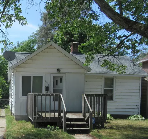 1693 Ivy St, Muskegon, MI 49441