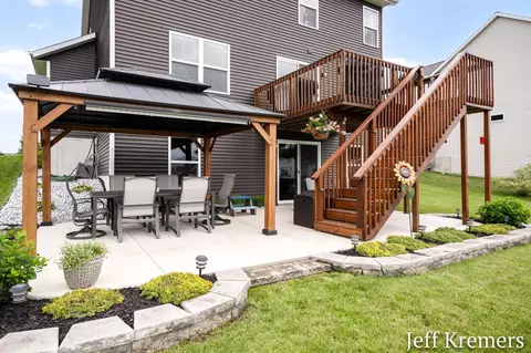 11673 Everett Ave, Allendale, MI 49401 photo 4