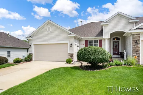 3436 English Hills Dr NW, Grand Rapids, MI 49544