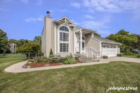 4912 Bringham Ln SE, Kentwood, MI 49508