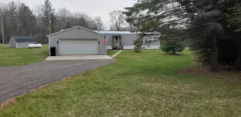 2472 S 148th Ave, Hesperia, MI 49421
