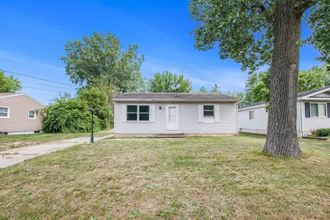 2420 Radford Rd, Lansing, MI 48911