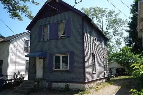 931 Clarence St, Kalamazoo, MI 49001