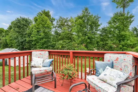 2206 Applegate Dr NW, Walker, MI 49534 photo 6