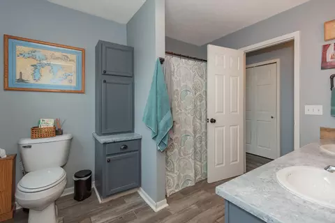 2206 Applegate Dr NW, Walker, MI 49534 photo 17