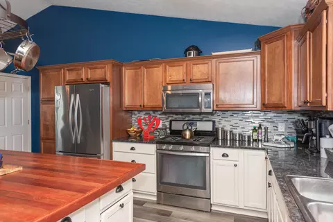 2206 Applegate Dr NW, Walker, MI 49534 photo 11