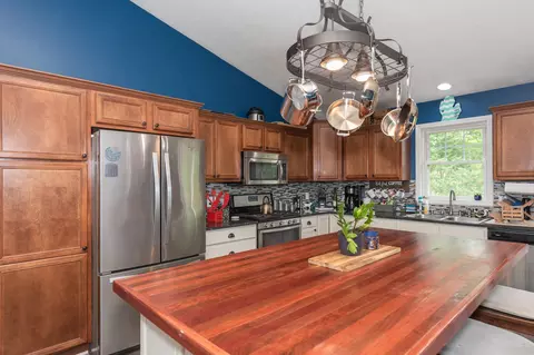 2206 Applegate Dr NW, Walker, MI 49534 photo 10