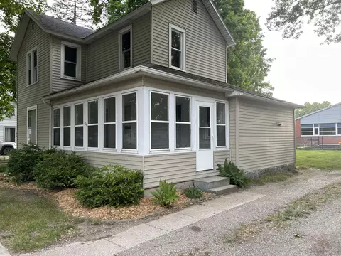 134 Palmer Ave, Colon, MI 49040