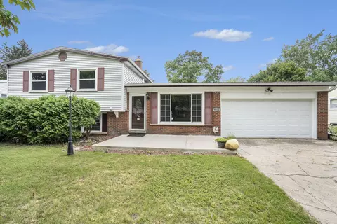 6032 Devon St, Portage, MI 49024