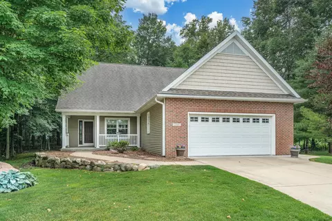 2545 Creek Shire Ct, Kalamazoo, MI 49009
