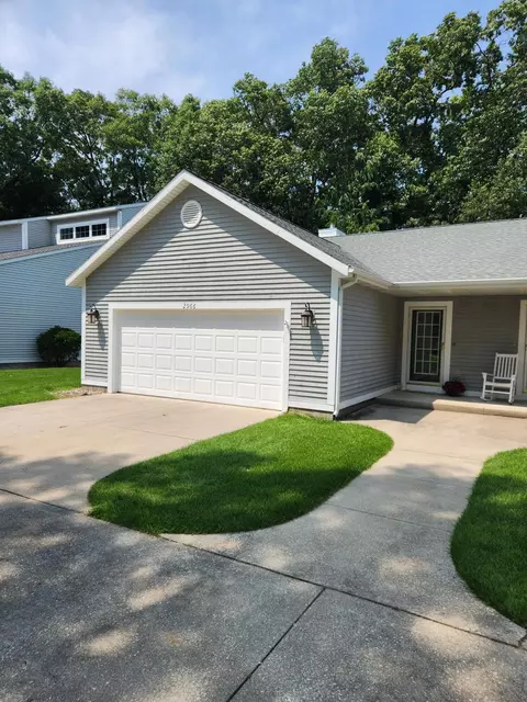 2966 Ridgeview St, Muskegon, MI 49445