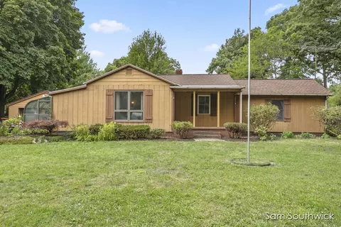 3803 Fuller Ave NE, Grand Rapids, MI 49525