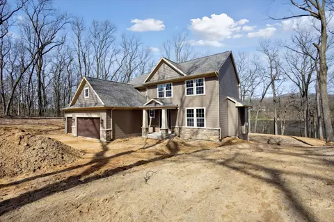 10387 Country Club Dr, Richland, MI 49083