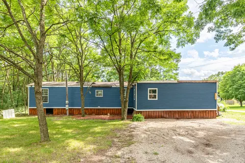 14286 19 Mile Rd NE, Gowen, MI 49326