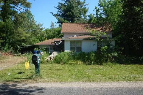3631 Francis Ave, Kalamazoo, MI 49048