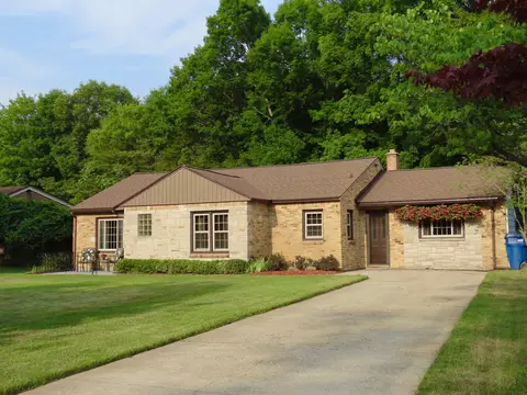 4280 Lake Harbor Rd, Muskegon, MI 49441