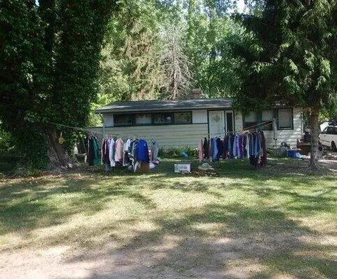 2825 Briarwood Dr, Kalamazoo, MI 49004
