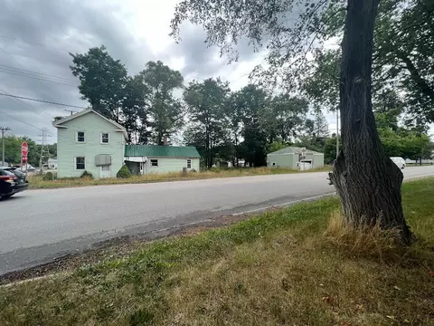 1442 4th Ave, Manistee, MI 49660