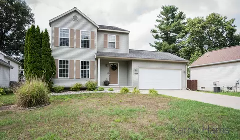 1205 Tamarack Ct, Greenville, MI 48838