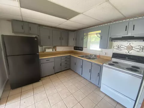 326 Kenneth, Jackson, MI 49203 photo 12