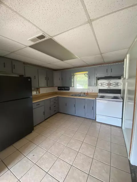326 Kenneth, Jackson, MI 49203 photo 10