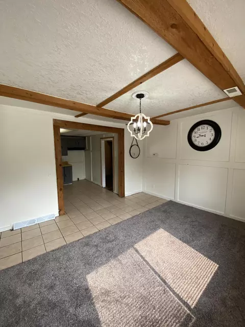 326 Kenneth, Jackson, MI 49203 photo 5