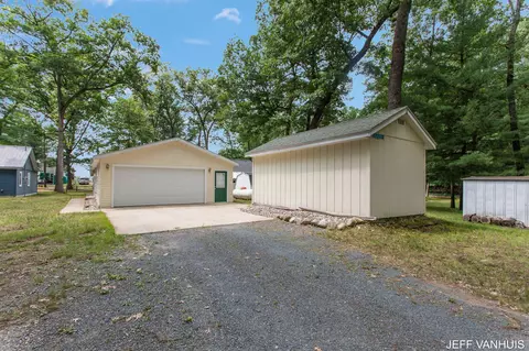 7854 W Minising Point Dr, Baldwin, MI 49304