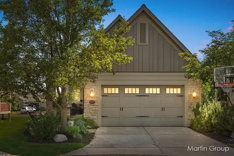 901 Allen Springs Ln #5, Jenison, MI 49428