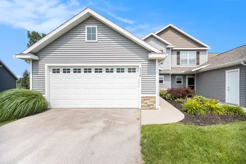 3938 Quincy Meadow Ct, Holland, MI 49424