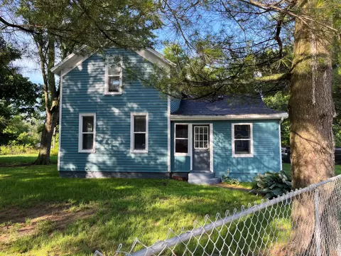 806 Pipestone St, Benton Harbor, MI 49022
