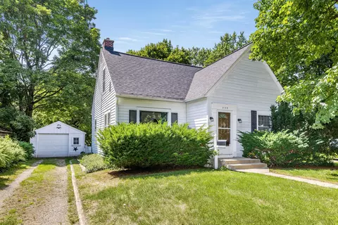 509 Wealthy St, Kalamazoo, MI 49006