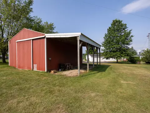 10755 Thorne Rd, Horton, MI 49246