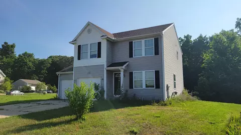 1628 Hamlet Dr, Lowell, MI 49331