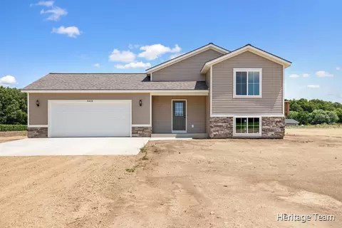 4458 Schad Rd, Middleville, MI 49333