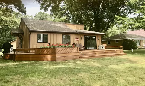 24515 Blue Heron Dr, Sturgis, MI 49091