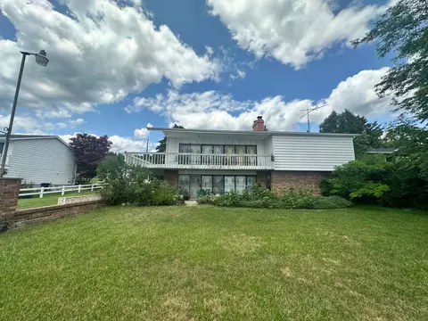 10681 Wesch Rd, Brooklyn, MI 49230