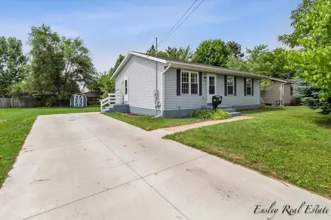 528 E Gardner St, Sparta, MI 49345