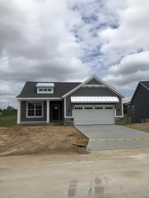 3974 Meadow Crk #36, Walker, MI 49534