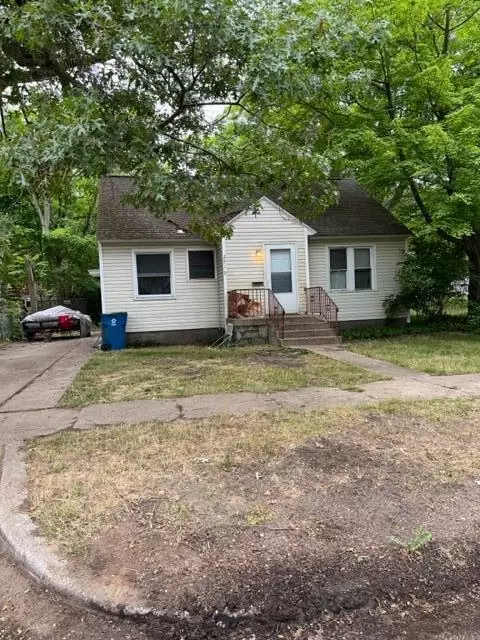 2913 Jefferson St, Muskegon Heights, MI 49444