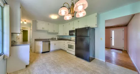 689 Leo Rd, Jackson, MI 49203 photo 10