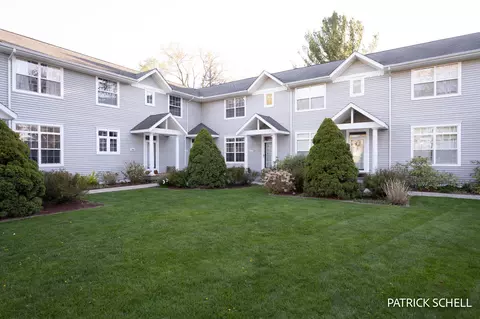 110 N Washington St #C, Douglas, MI 49406