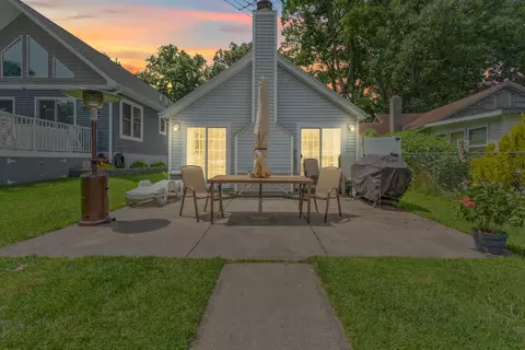 349 Cove Resort Dr, Bronson, MI 49028