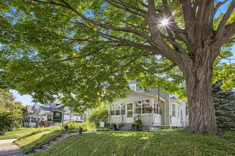 161 Lowell Ave NE, Grand Rapids, MI 49503
