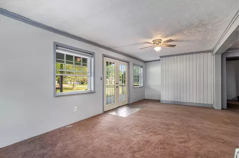 618 S Main St, Bellevue, MI 49021 photo 5